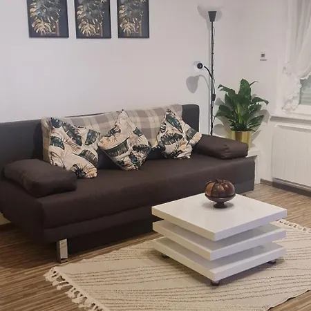 Comfortable アパート